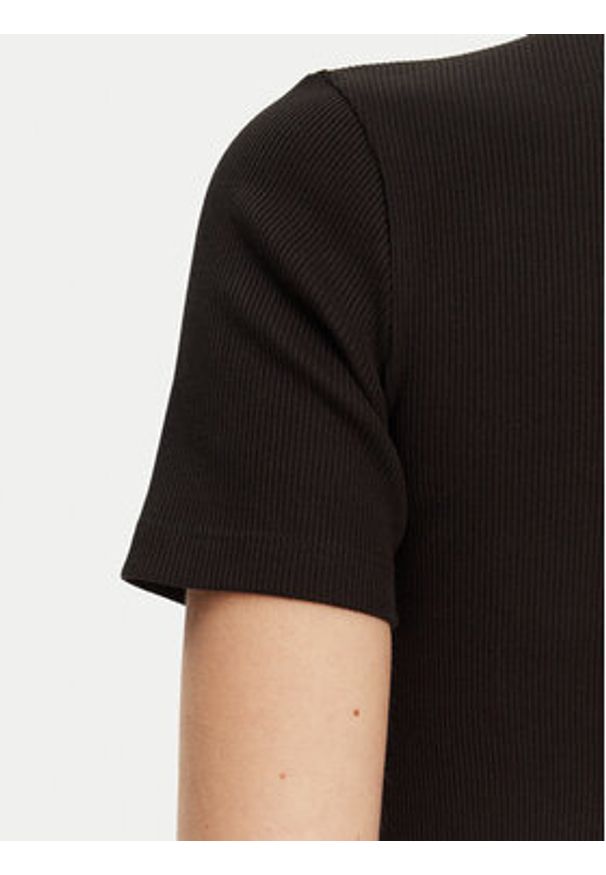 Lacoste Sukienka codzienna EF9622 Czarny Slim Fit. Okazja: na co dzień. Kolor: czarny. Materiał: bawełna. Typ sukienki: proste. Styl: casual