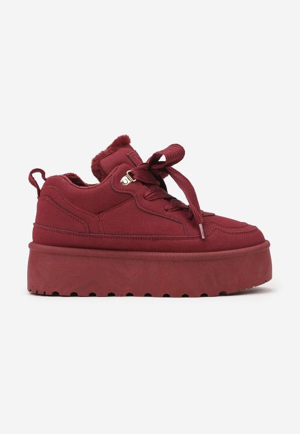 Renee - Bordowe Sneakersy Vices Stylizowane na Śniegowce na Platformie Obszyte Futerkiem Naleris. Zapięcie: sznurówki. Kolor: czerwony. Materiał: futro. Obcas: na platformie