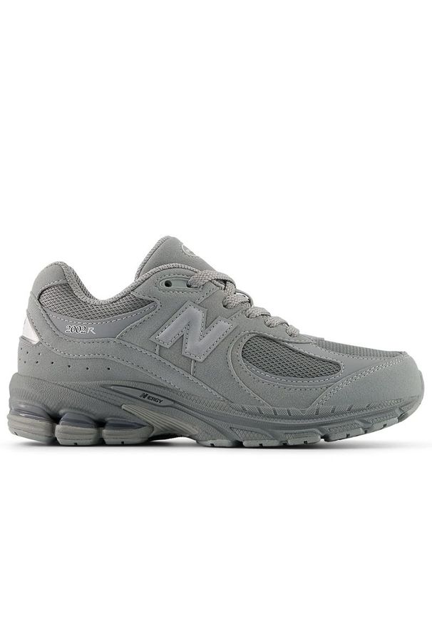 Buty młodzieżowe New Balance G200234F - szare. Okazja: na co dzień. Kolor: szary. Materiał: guma. Szerokość cholewki: normalna. Sport: turystyka piesza