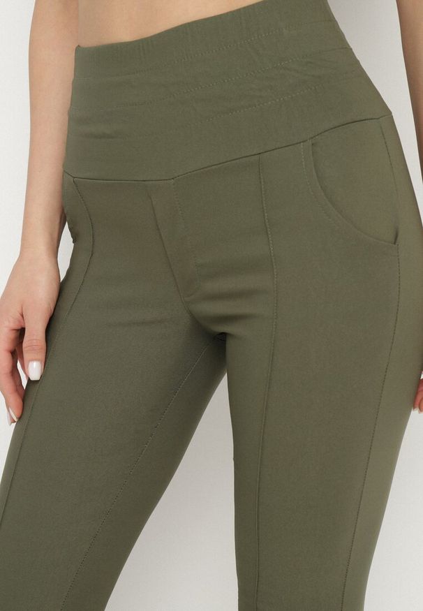 Born2be - Ciemnozielone Dopasowane Spodnie z Wysokim Stanem Kolaritia. Okazja: na spacer. Stan: podwyższony. Kolor: zielony. Styl: elegancki