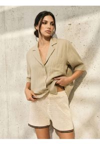 Sinsay - Koszula z domieszką lnu - kremowy. Kolor: kremowy. Materiał: len #1