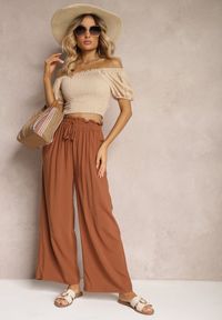 Renee - Brązowe Spodnie z Bawełny High Waist z Szerokimi Nogawkami i Gumką w Pasie Clisea. Stan: podwyższony. Kolor: brązowy. Materiał: bawełna. Sezon: lato