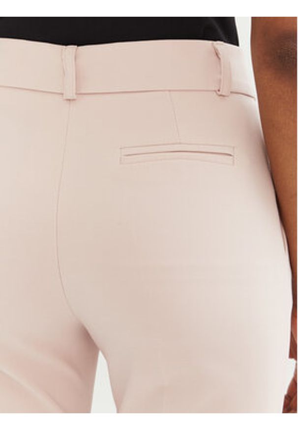 Rinascimento Spodnie materiałowe CFC0122741003 Różowy Regular Fit. Kolor: różowy. Materiał: syntetyk