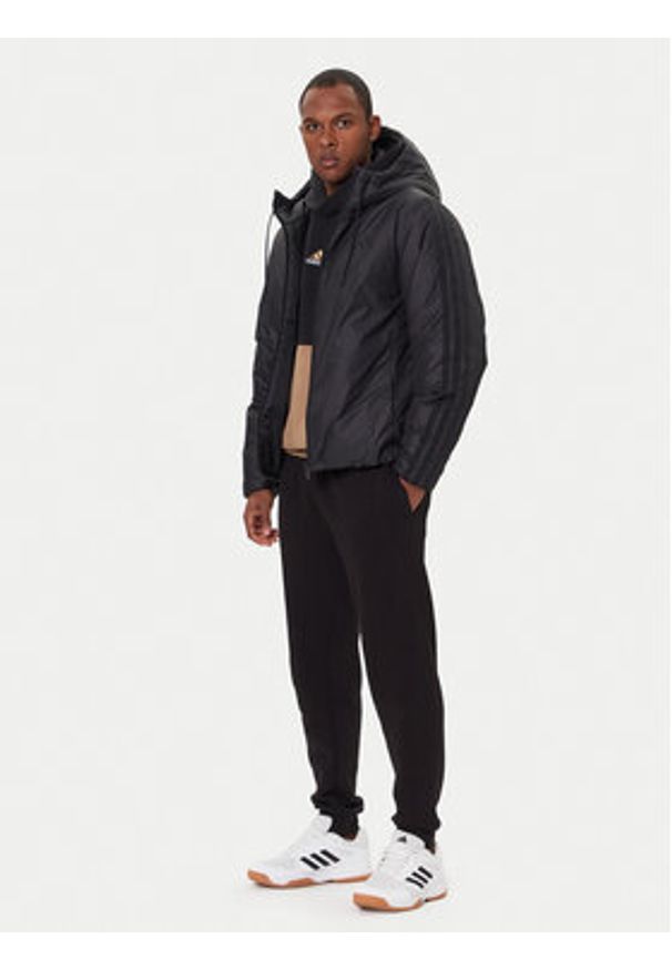 Adidas - adidas Kurtka zimowa Essentials Climawarm 3-Stripes KB8149 Czarny Regular Fit. Kolor: czarny. Materiał: syntetyk. Sezon: zima