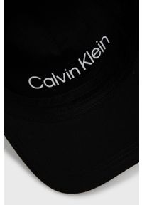 Calvin Klein czapka kolor czarny z aplikacją. Kolor: czarny. Wzór: aplikacja #3