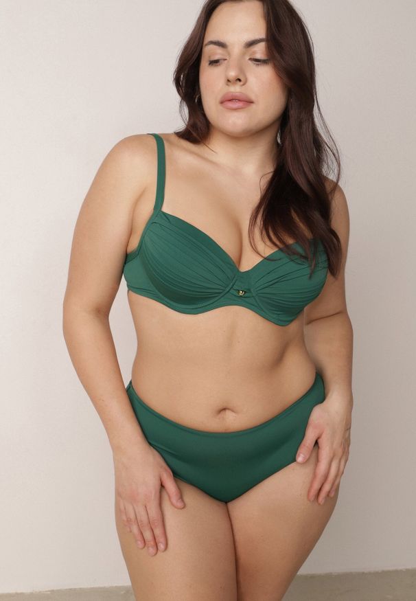 Born2be - Ciemnozielone Bikini z Marszczonym Biustonoszem i Majtkami z Wysokim Stanem Aereida. Stan: podwyższony. Kolekcja: plus size. Kolor: zielony