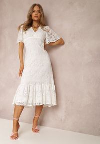 Renee - Biała Sukienka Corelaia. Kolor: biały. Materiał: koronka. Długość rękawa: krótki rękaw. Styl: klasyczny. Długość: midi #4