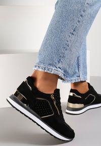 Renee - Czarne Sneakersy Myrenia. Nosek buta: okrągły. Zapięcie: sznurówki. Kolor: czarny. Materiał: zamsz. Szerokość cholewki: normalna. Obcas: na płaskiej podeszwie #5