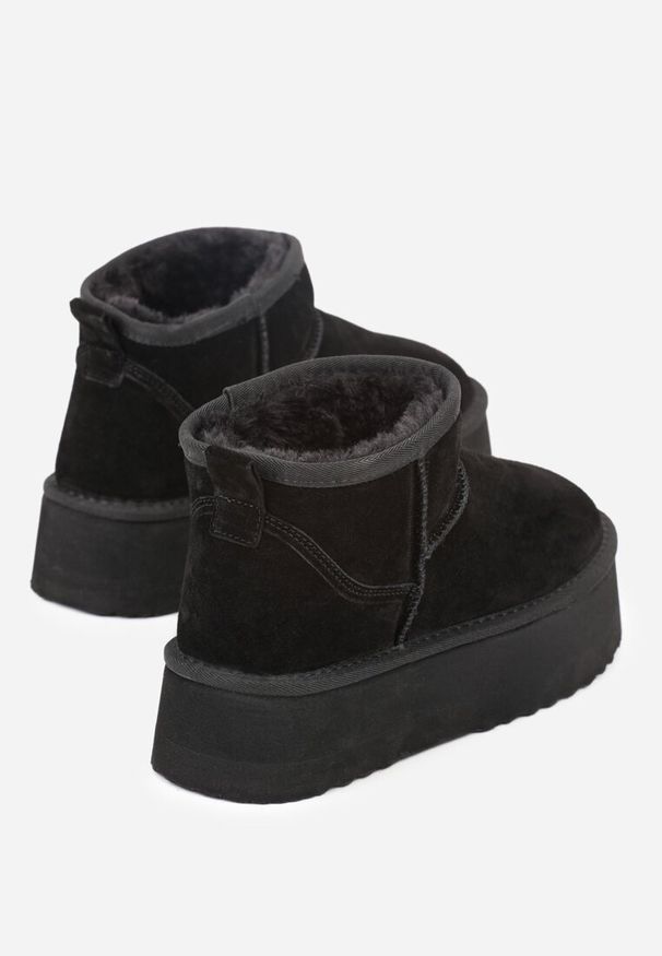 Born2be - Czarne Wsuwane Śniegowce na Platformie z Cholewką z Zamszu Naturalnego Mevelessa. Zapięcie: bez zapięcia. Kolor: czarny. Materiał: zamsz. Szerokość cholewki: normalna. Obcas: na platformie. Styl: elegancki