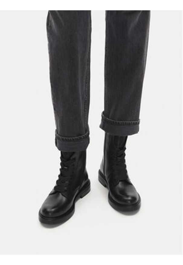 Lasocki Trzewiki CEO-WI16-12744-05 Czarny. Kolor: czarny. Materiał: skóra