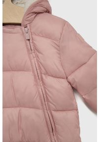 GAP kombinezon dziecięcy kolor różowy. Okazja: na co dzień. Kolor: różowy. Styl: casual #2