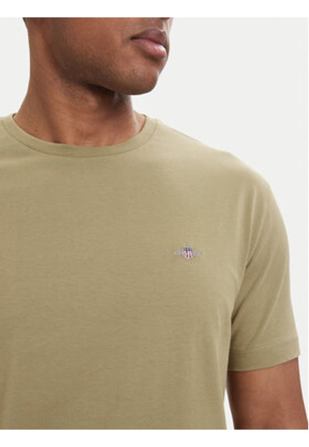 GANT - Gant T-Shirt Shield 2003184 Zielony ciemny Regular Fit. Kolor: zielony. Materiał: bawełna