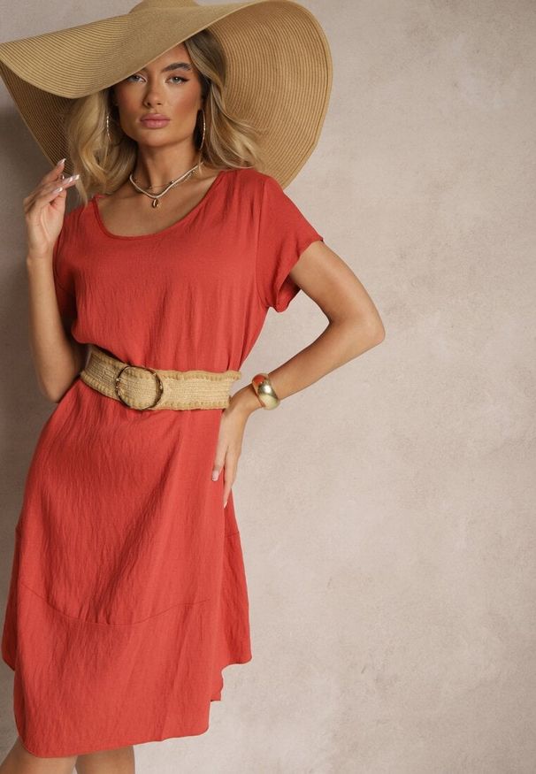 Renee - Czerwona Sukienka z Wiskozy o Rozkloszowanym Kroju Irisena. Okazja: na co dzień. Kolor: czerwony. Materiał: wiskoza. Typ sukienki: proste. Styl: elegancki, casual