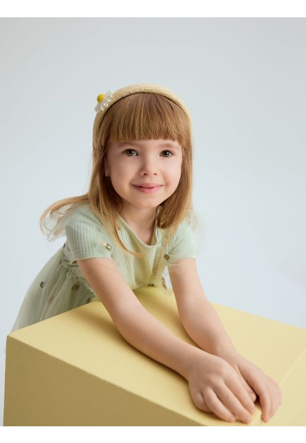 Reserved - Sukienka z tiulowym dołem - jasnozielony. Kolor: zielony. Materiał: tiul