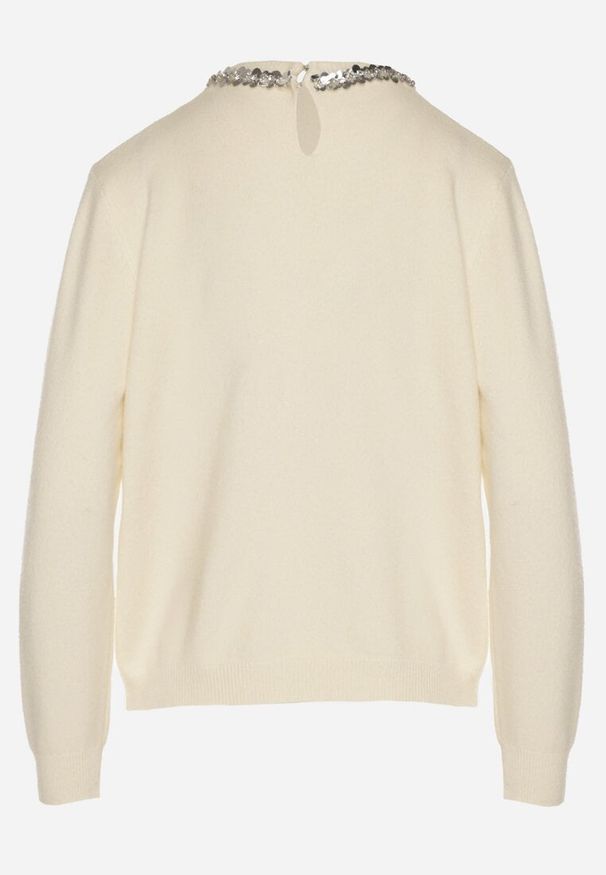 Born2be - Biały Sweter z Dodatkiem Kaszmiru Ozdobiony Cekinami i Cyrkoniami Vetimona. Okazja: na co dzień. Kolor: biały. Materiał: kaszmir. Wzór: aplikacja. Styl: casual, klasyczny, elegancki