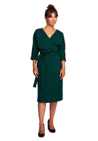 BeWear - Sukienka kopertowa z wiązaniem w talii dekolt V butelkowa zieleń. Okazja: na co dzień, do pracy. Typ sukienki: kopertowe. Styl: casual, sportowy #3