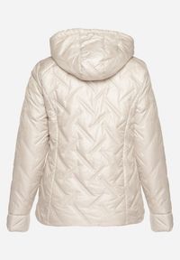 Born2be - Ciemnoszara Pikowana Kurtka z Kapturem i Podszewką w Panterkę Felandre. Okazja: na co dzień, na spacer. Typ kołnierza: kaptur. Kolekcja: plus size. Kolor: szary. Materiał: jeans. Wzór: motyw zwierzęcy. Styl: klasyczny, casual #7