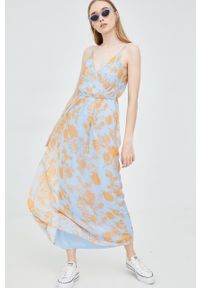 Vero Moda sukienka maxi rozkloszowana. Kolor: niebieski. Materiał: tkanina, poliester. Długość rękawa: na ramiączkach. Typ sukienki: rozkloszowane. Długość: maxi #6