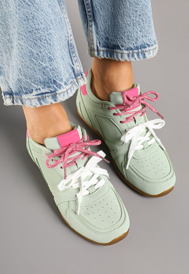Born2be - Jasnozielone Sneakersy z Podwójnymi Sznurowadłami i Przeszyciami Teleritia. Kolor: zielony. Materiał: jeans