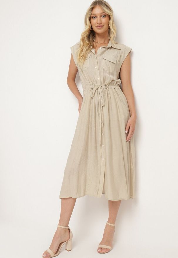 Born2be - Beżowa Wiskozowa Sukienka o Koszulowym Kroju z Paskiem w Talii Mareviana. Kolor: beżowy. Materiał: wiskoza. Typ sukienki: koszulowe. Styl: klasyczny