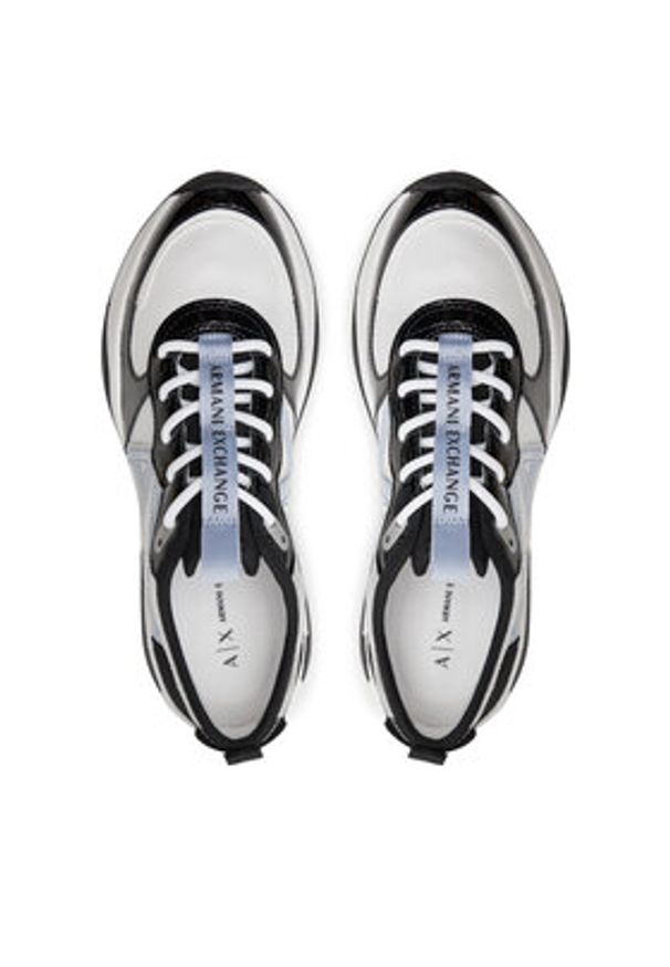 Armani Exchange Sneakersy XDX039 XV311 U290 Biały. Kolor: biały. Materiał: materiał