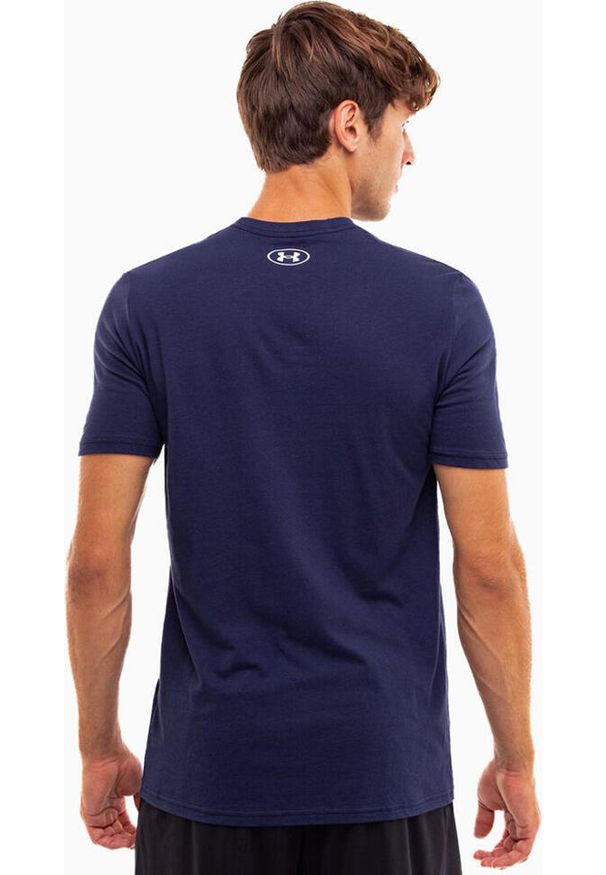 Koszulka sportowa męska Under Armour Camo Chest Stripe. Kolor: niebieski. Sport: piłka nożna