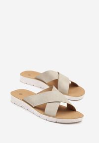 Born2be - Beżowe Klapki z Cholewką ze Skrzyżowanymi Paskami Liorane. Okazja: na co dzień. Kolor: beżowy. Wzór: haft. Sezon: lato. Styl: elegancki, casual #6