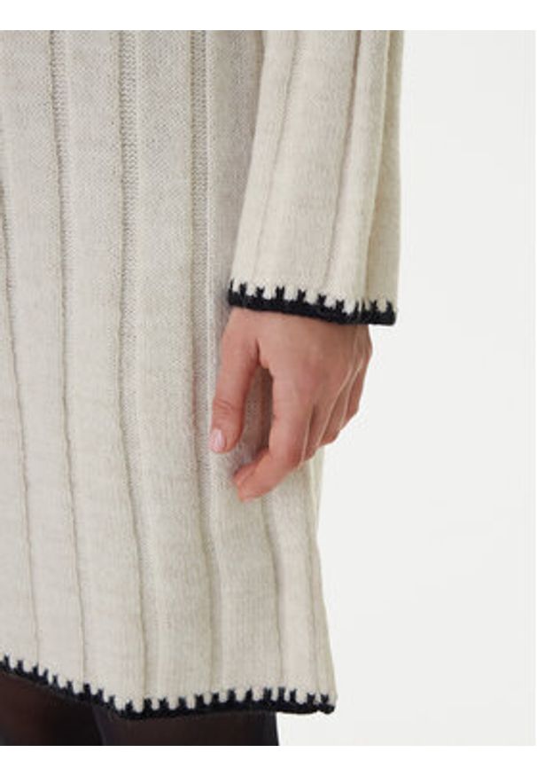 only - ONLY Sukienka dzianinowa Chick Stitch 15366020 Beżowy Loose Fit. Kolor: beżowy. Materiał: syntetyk