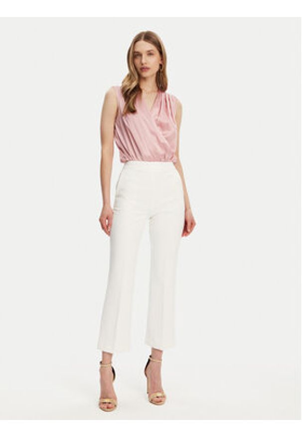 Elisabetta Franchi Spodnie materiałowe PA-089-51E2-V290 Biały Regular Fit. Kolor: biały. Materiał: syntetyk