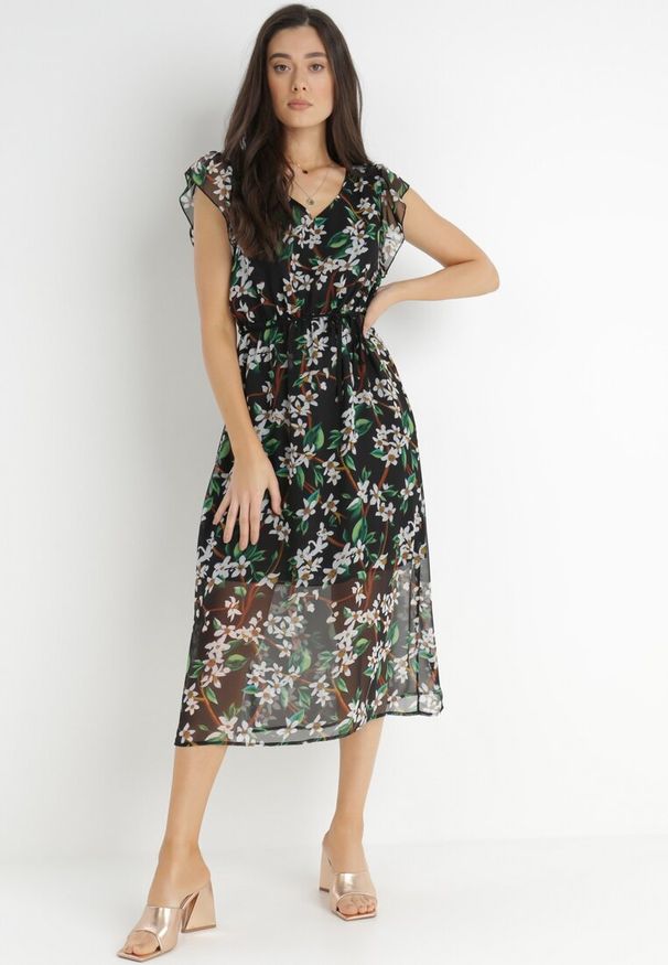 Born2be - Czarna Sukienka Gobney. Kolor: czarny. Materiał: wiskoza, tkanina, materiał. Długość rękawa: krótki rękaw. Wzór: kwiaty. Długość: midi