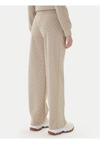 Guess Spodnie dresowe V6RB09 K2042 Beżowy Wide Leg. Kolor: beżowy. Materiał: syntetyk #3