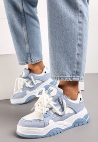 Renee - Niebieskie Sneakersy na Niskiej Platformie z Grubymi Sznurówkami Nerisses. Kolor: niebieski. Obcas: na platformie #4