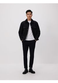 Reserved - Spodnie jogger slim - czarny. Kolor: czarny. Materiał: tkanina, bawełna