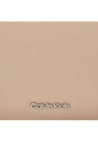 Calvin Klein Torebka Puffed Crossbody Sm K60K611070 Beżowy. Kolor: beżowy. Materiał: skórzane #3