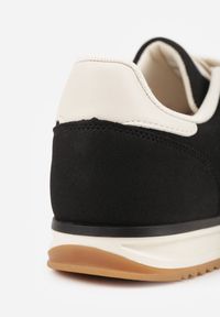 Renee - Czarne Sneakersy Ozdobione z Boku Paskami Ariene. Okazja: na co dzień. Zapięcie: pasek. Kolor: czarny. Materiał: jeans, materiał. Wzór: aplikacja. Sezon: wiosna #5