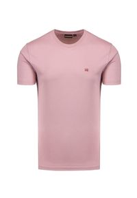 Napapijri - T-shirt NAPAPIJRI SALIS C SS 1. Kolor: różowy. Materiał: bawełna. Wzór: haft. Styl: klasyczny