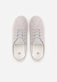 Born2be - Szare Sneakersy z Imitacji Zamszu w Stylu Kultowych Tenisówek Aelliana. Okazja: na co dzień. Kolor: szary. Materiał: zamsz. Szerokość cholewki: normalna #6