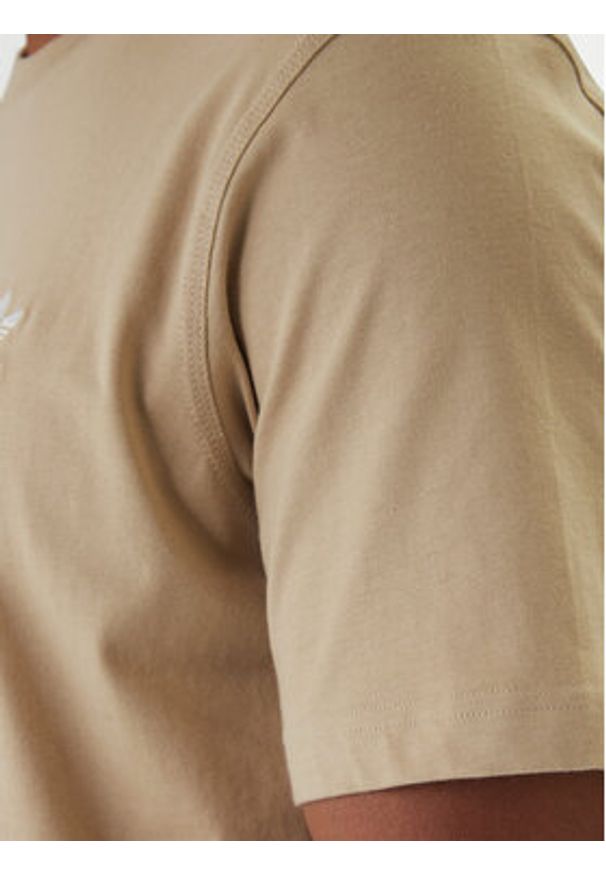 Adidas - adidas T-Shirt Trefoil Essentials KE1189 Beżowy Regular Fit. Kolor: beżowy. Materiał: bawełna
