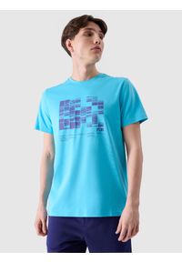 4f - 4F T-shirt regular z nadrukiem męski - turkusowy S. Okazja: na co dzień. Kolor: turkusowy. Materiał: dzianina, jersey, bawełna. Długość rękawa: krótki rękaw. Długość: krótkie. Wzór: nadruk. Styl: casual, klasyczny, sportowy #1