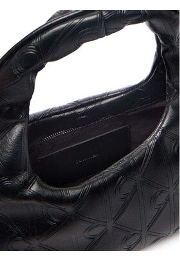 Calvin Klein Torebka Emblem Aop Puffer Bag With Strap LV04F3200G Czarny. Kolor: czarny. Materiał: skórzane