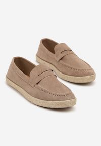 Born2be - Ciemnobeżowe Półbuty w Stylu Mokasynów Nelarisa. Okazja: na co dzień. Kolor: beżowy. Obcas: na obcasie. Styl: klasyczny, elegancki, casual. Wysokość obcasa: niski #3