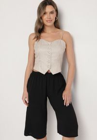 Born2be - Czarne Szerokie Spodnie z Gumką w Pasie 3/4 z Kieszonkami Efronessa. Okazja: na co dzień, na spotkanie biznesowe. Kolor: czarny. Styl: biznesowy, klasyczny, casual #7
