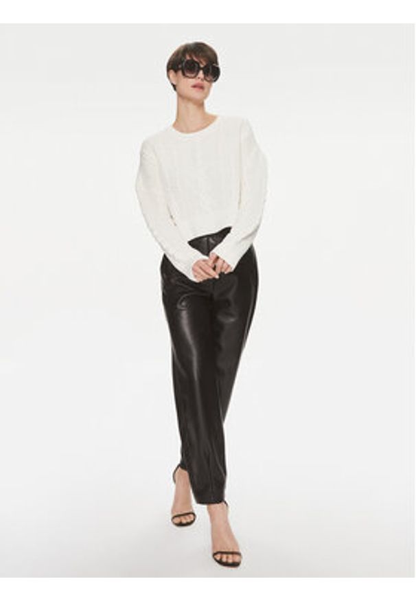 only - ONLY Sweter Malena 15309262 Biały Regular Fit. Kolor: biały. Materiał: syntetyk