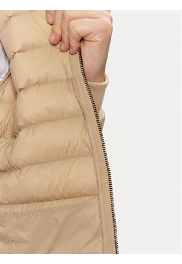 TOMMY HILFIGER - Tommy Hilfiger Kurtka przejściowa MW0MW37461 Beżowy Regular Fit. Kolor: beżowy. Materiał: syntetyk