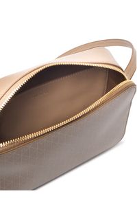 Calvin Klein Torebka Emblem Aop Elongated Camera Bag LV04F3268G Beżowy. Kolor: beżowy. Materiał: skórzane #5