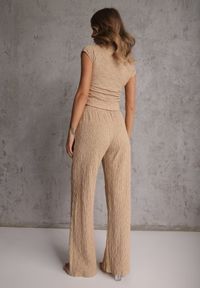 Renee - Beżowy Komplet Spodnie Wide Leg i Top ze Stójką i Drapowaniem w Talii Meridone. Kolor: beżowy. Materiał: materiał #5