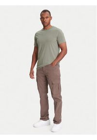 Guess T-Shirt M4GI70 KC9X0 Khaki Slim Fit. Kolor: brązowy. Materiał: bawełna #5