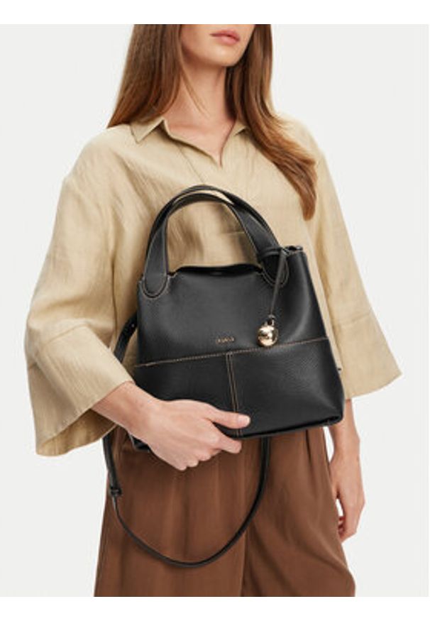 Furla Torebka Primrose M WB01707 HSF000 CN O6000 Czarny. Kolor: czarny. Materiał: skórzane