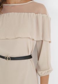 Born2be - Beżowa Sukienka z Plisowaną Falbanką i Cienkim Paskiem Aniva. Kolor: beżowy. Materiał: skóra. Długość: mini #5