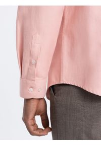 Ombre Clothing - Męska koszula z kieszenią REGULAR FIT - różowa V5 OM-SHCS-0148 - XXL. Kolor: różowy. Materiał: bawełna, poliester. Długość rękawa: długi rękaw. Długość: długie #9